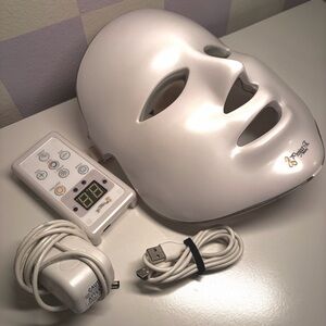 Project E White LED Face Mask